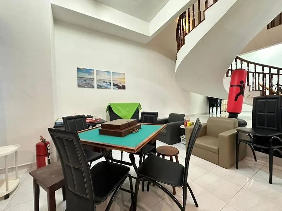 Home In Johor Bahru Near By Setia Tropika 马来西亚