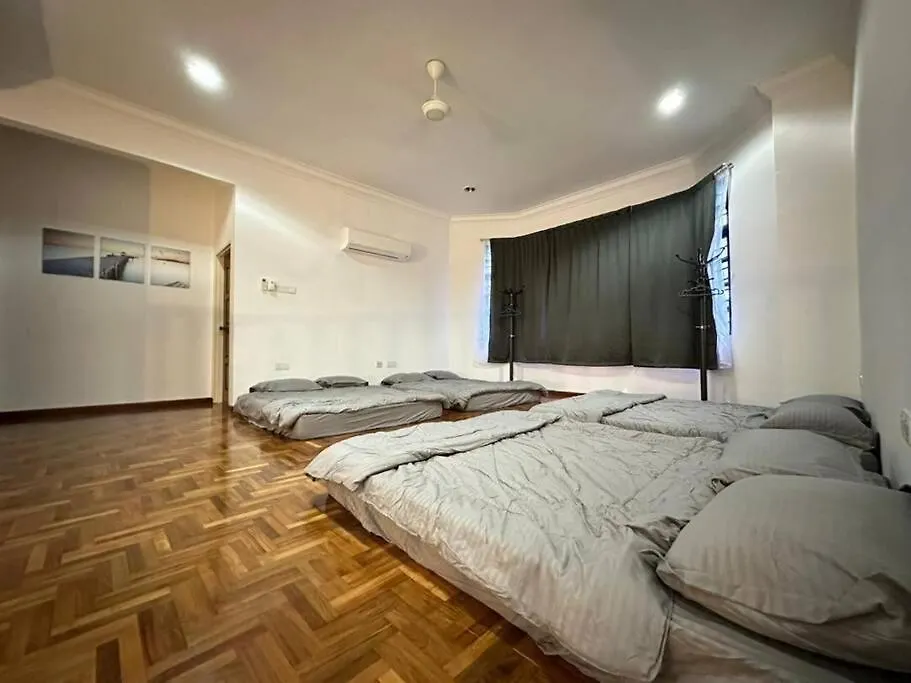 Home In Johor Bahru Near By Setia Tropika Nyaraló