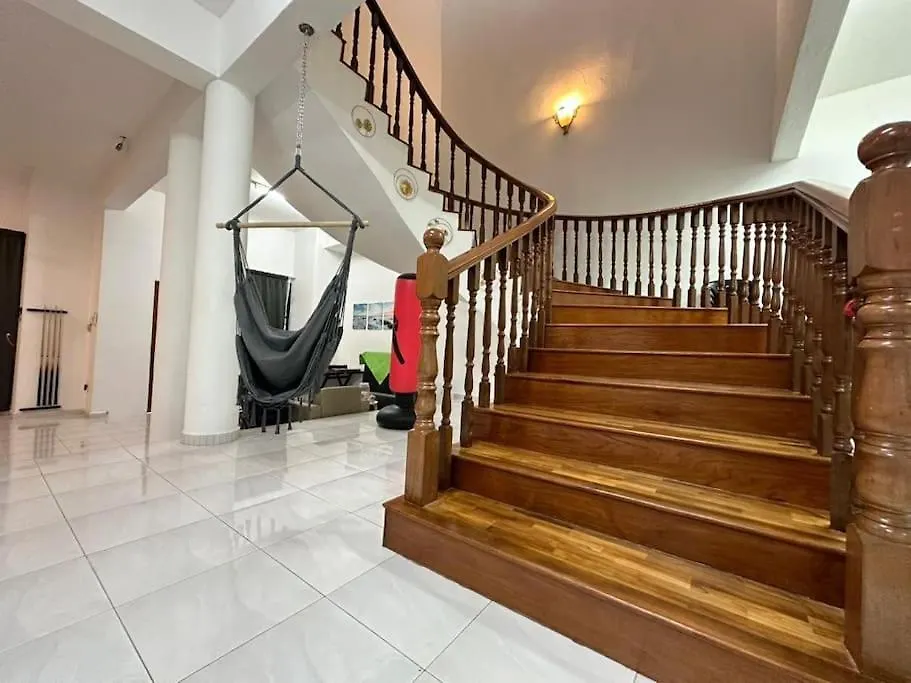 Home In Johor Bahru Near By Setia Tropika