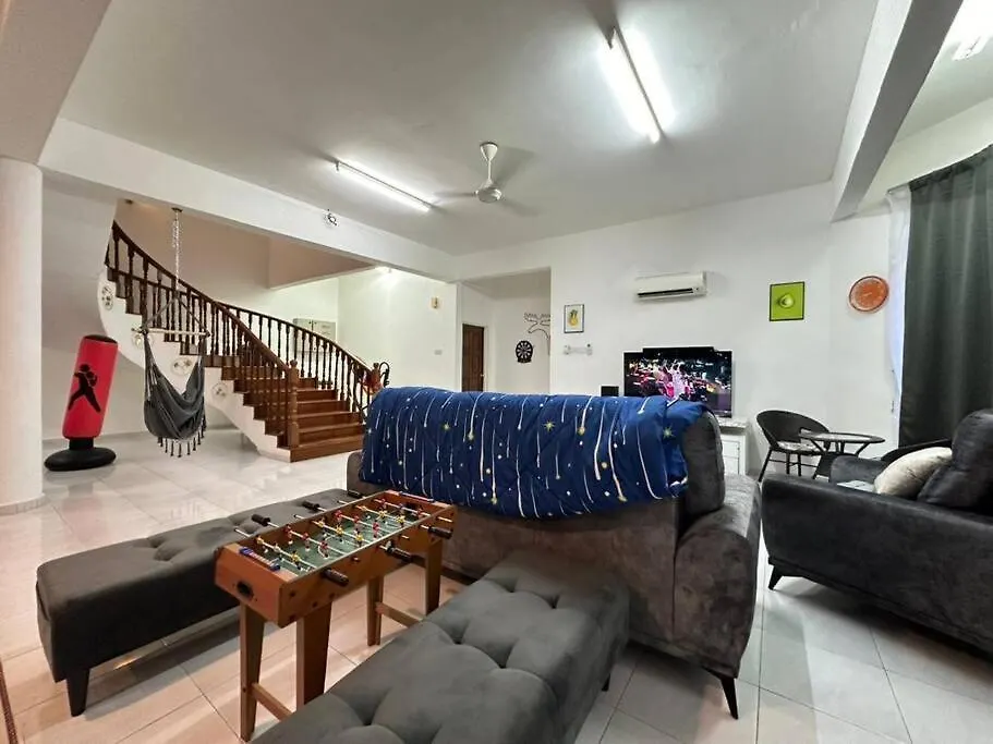 Home In Johor Bahru Near By Setia Tropika 度假居