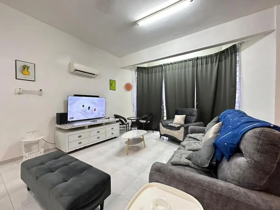 Home In Johor Bahru Near By Setia Tropika