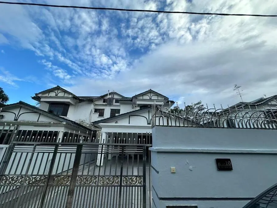Home In Johor Bahru Near By Setia Tropika