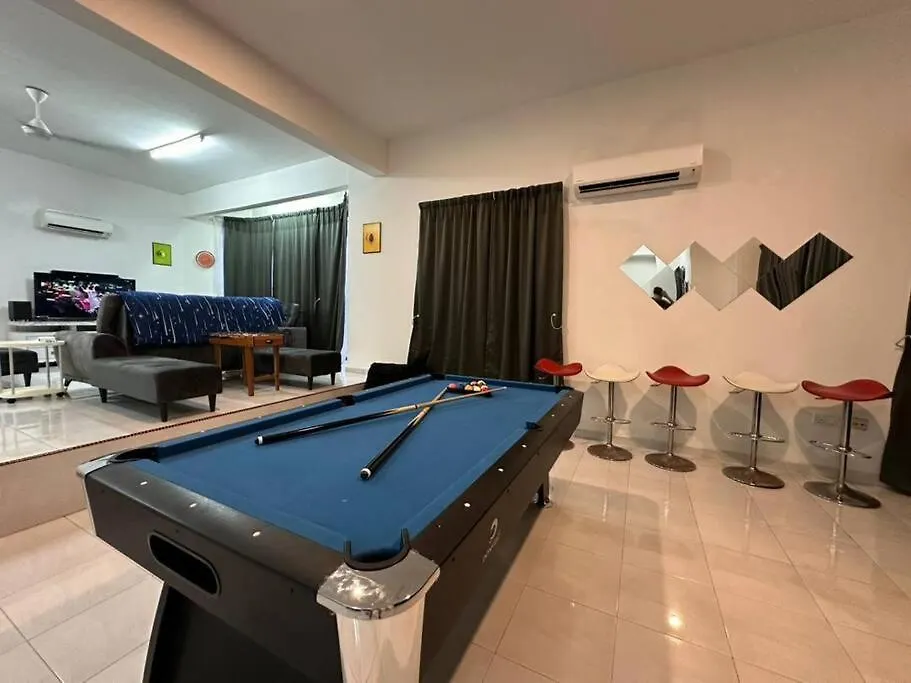 Home In Johor Bahru Near By Setia Tropika 度假居